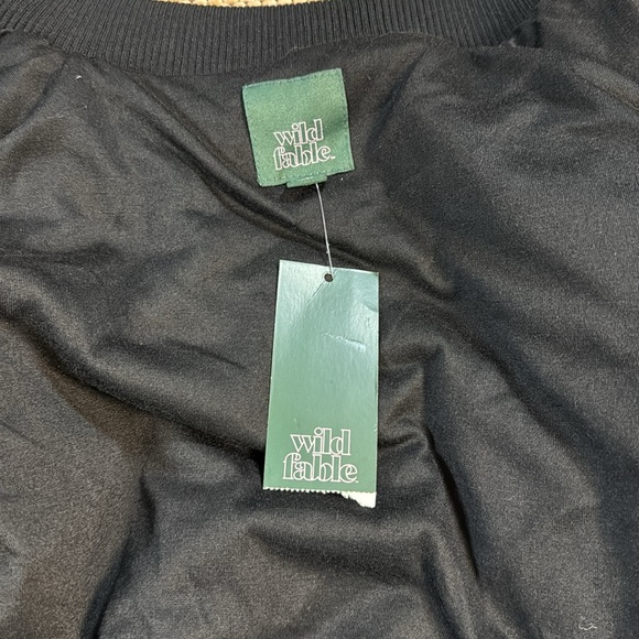 Wild fable Women's Jacket
Topper Faux Fur Long Sleeve Full
Zip Size XS Black - Picture 4 of 13